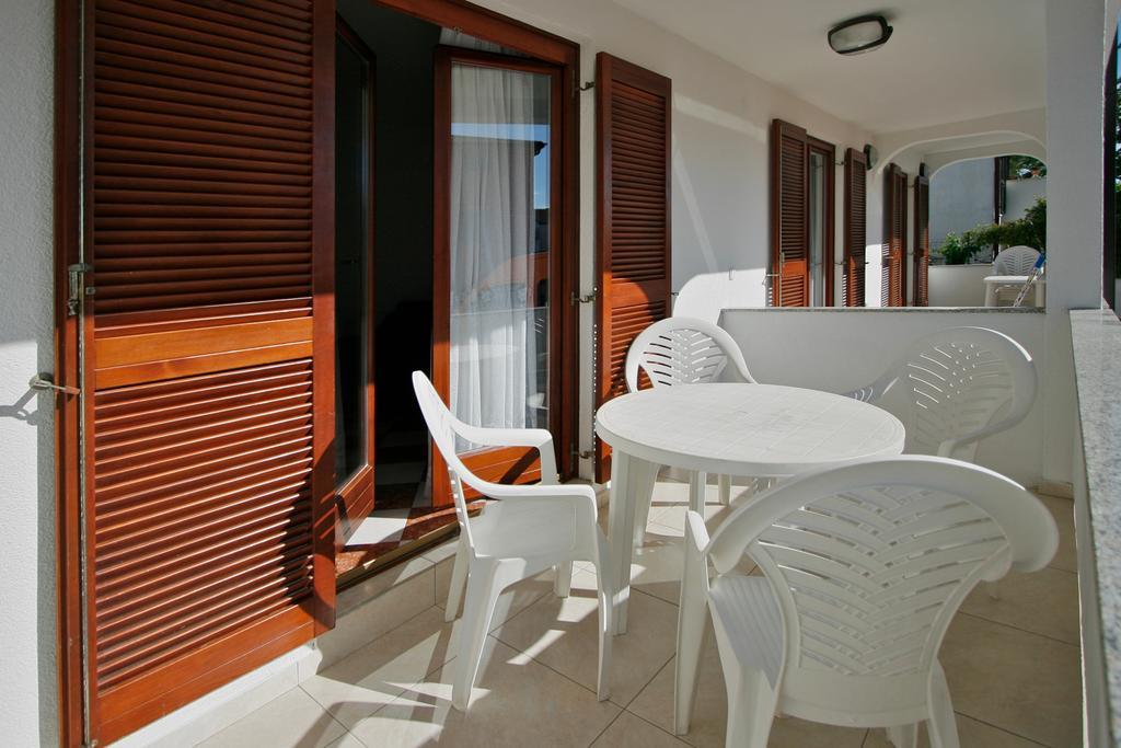 Apartments Ava Poreč Exterior foto